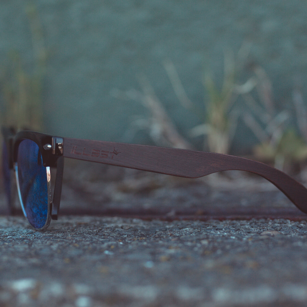 
                  
                    Load image into Gallery viewer, ILL35T HIGH-SPEED SUNGLASSES
                  
                