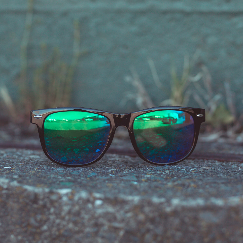 
                  
                    Load image into Gallery viewer, ILL35T HIGH-SPEED SUNGLASSES
                  
                