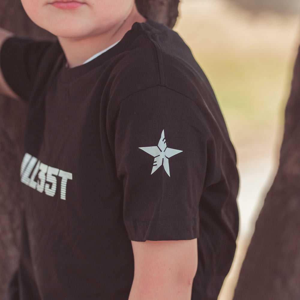 
                  
                    Load image into Gallery viewer, ILL35T CHAMPION STAR TEE
                  
                