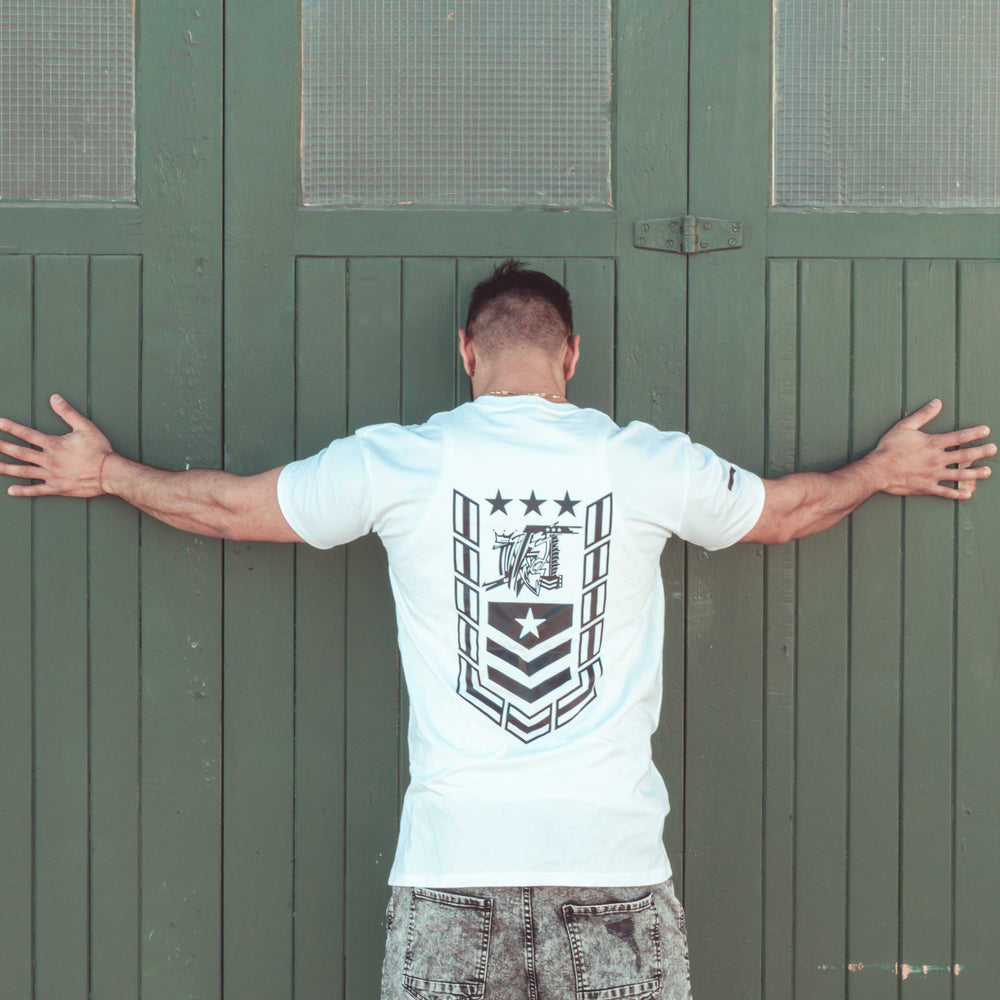 
                  
                    Load image into Gallery viewer, ILL35T BIG CHEVRON CROWN TEE
                  
                