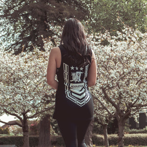 
                  
                    Load image into Gallery viewer, ILL35T BIG CHEVRON SINGLET
                  
                