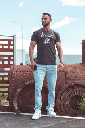 
                  
                    Load image into Gallery viewer, ILL35T BIG CHEVRON CROWN TEE
                  
                