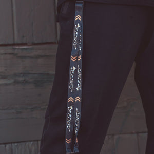 
                  
                    Load image into Gallery viewer, ILL35T 2D CROWN LANYARD
                  
                