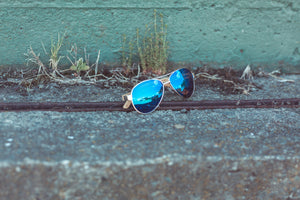 
                  
                    Load image into Gallery viewer, ILL35T PILOT-SPEC SUNGLASSES
                  
                