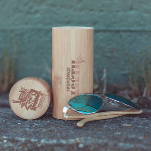 
                  
                    Load image into Gallery viewer, ILL35T BAMBOO SUNGLASSES CASE
                  
                