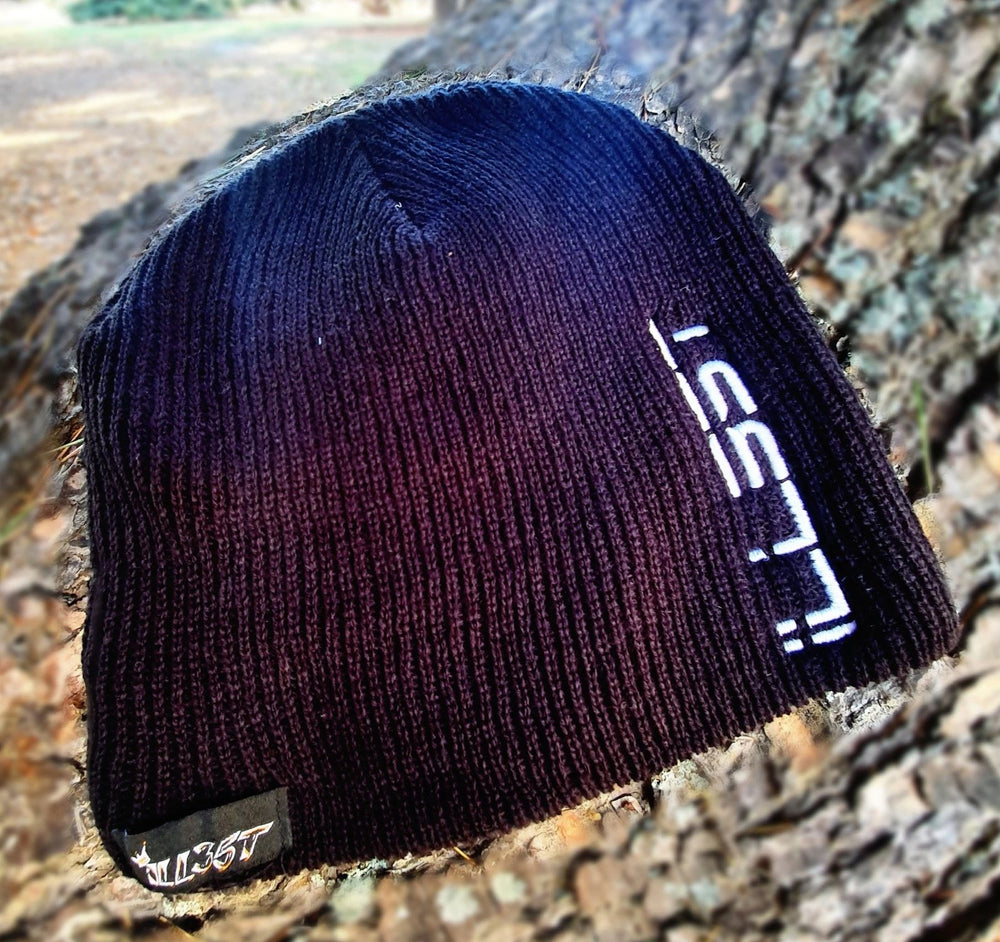 
                  
                    Load image into Gallery viewer, ILL35T SPEED RIB BEANIE
                  
                